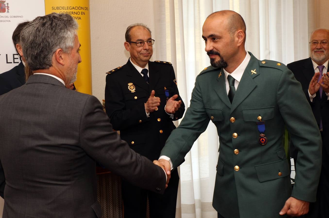 Entrega de distinciones a miembros de los cuerpos de Seguridad de Segovia