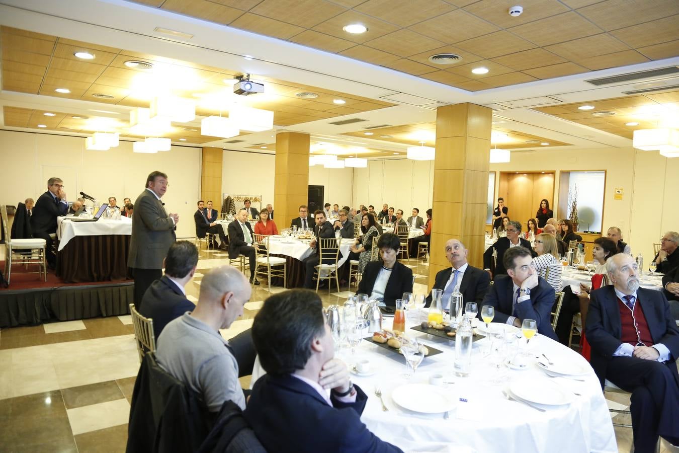 El catedrático Jaume Ventura, en el Foro Económico de El Norte de Castilla en Salamanca