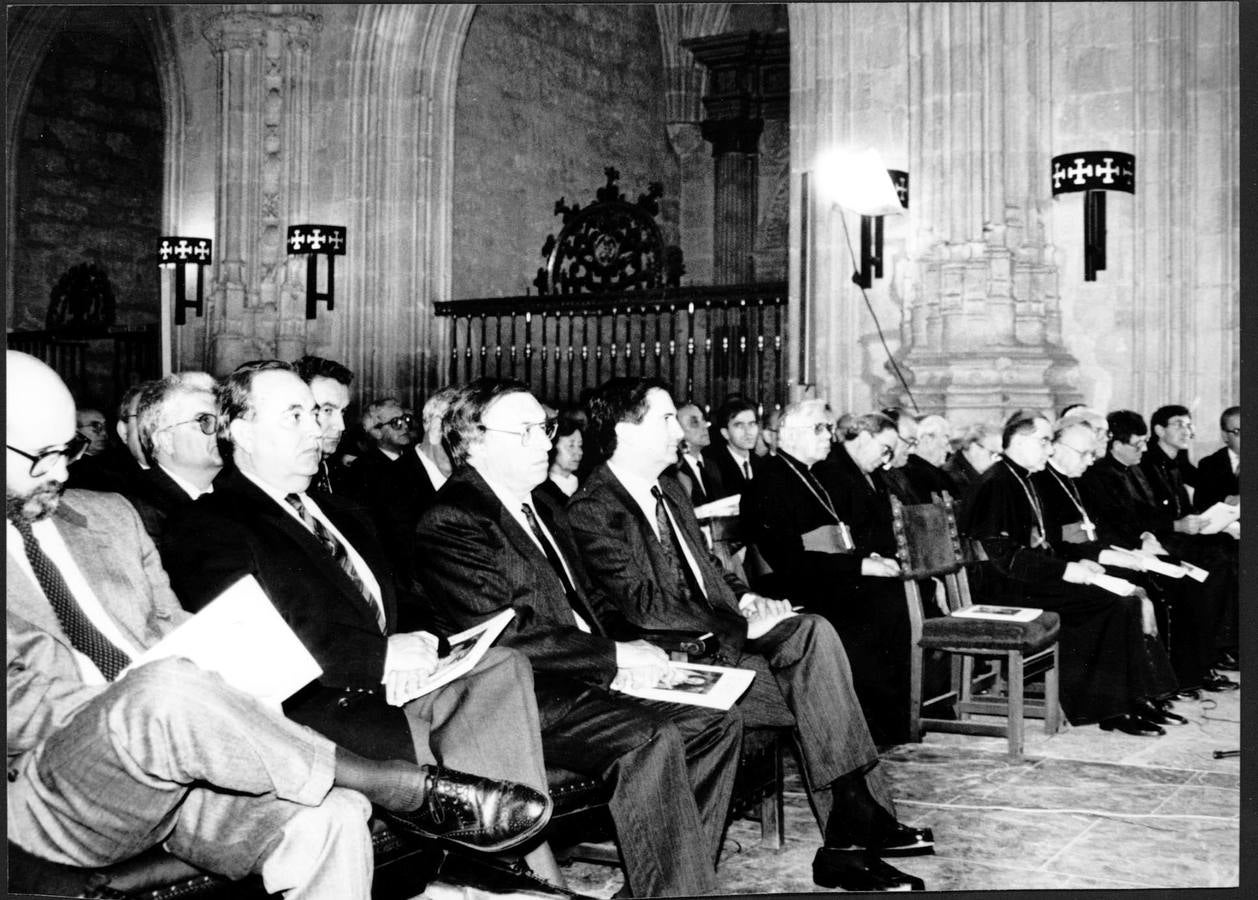 31.10.1991 Arsenio López Huerta, Manuel Estella, Jordi Sole Tura y Juan José Lucas, durante la inauguración de la exposición 'La música en la iglesia de Castilla y León', en León.