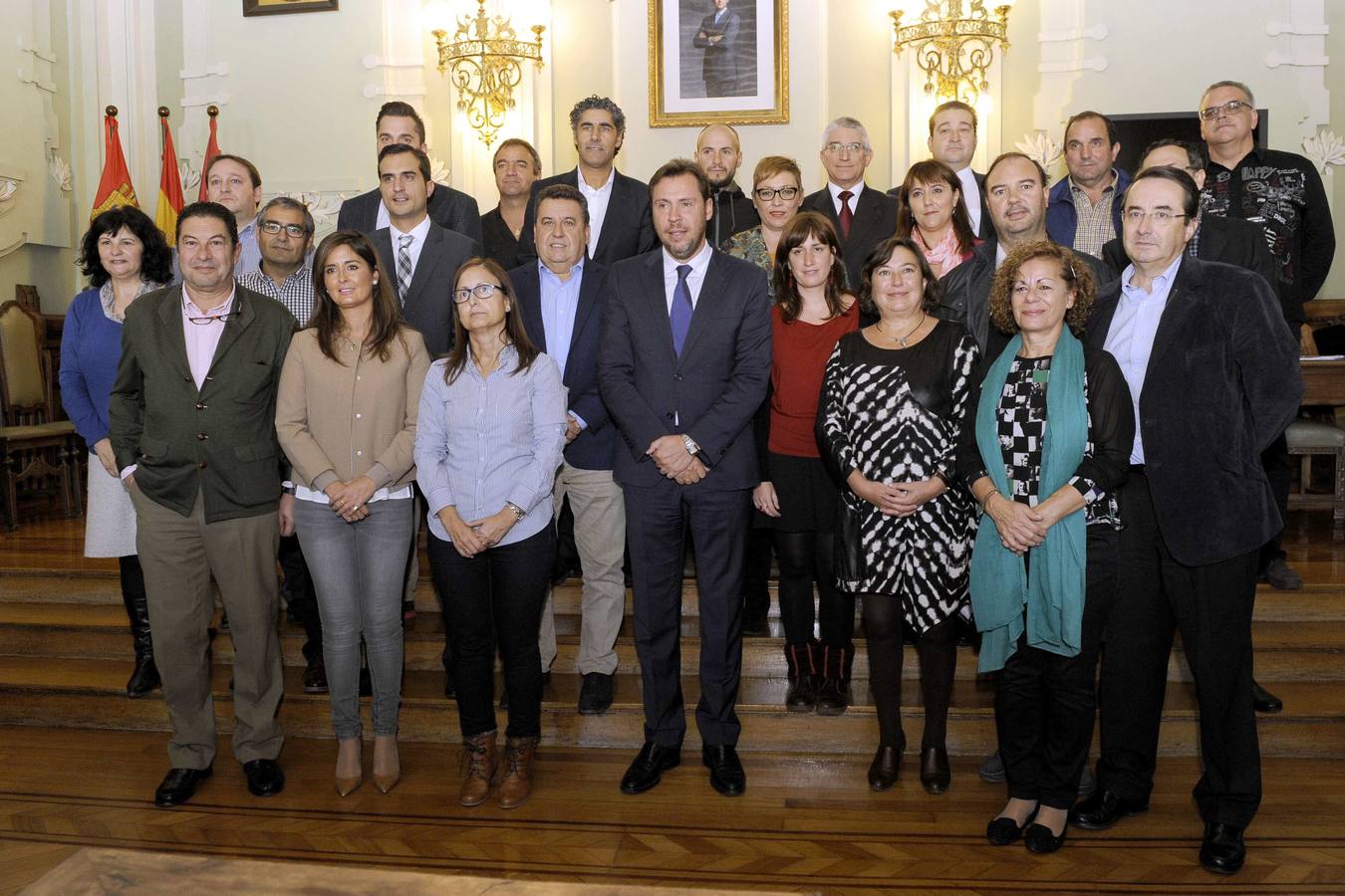 22.10.15 Los nuevos respresentantes de la Comunidad Urbana de Valladolid ( CUVA) con Óscar Puente, alcalde de Valladolid, como presidente.