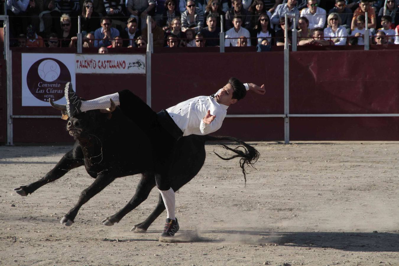 Primer concurso de cortes del Milenario de Peñafiel (1/2)