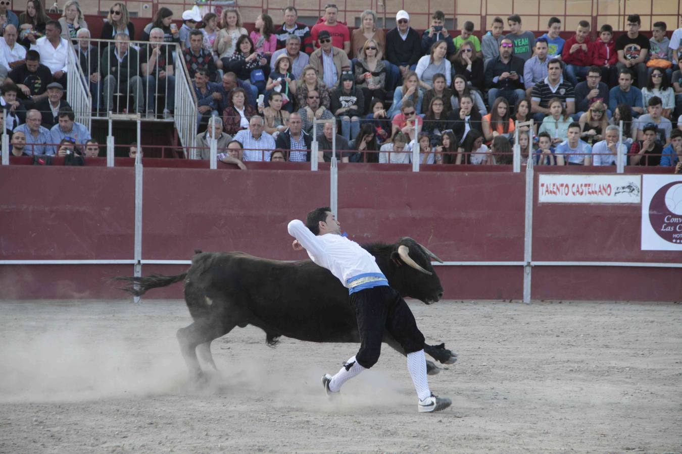 Primer concurso de cortes del Milenario de Peñafiel (1/2)