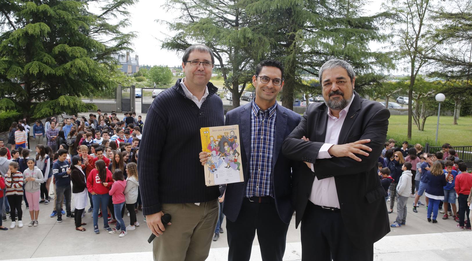 Carlos Aganzo inaugura la semana cultural del colegio del Pilar