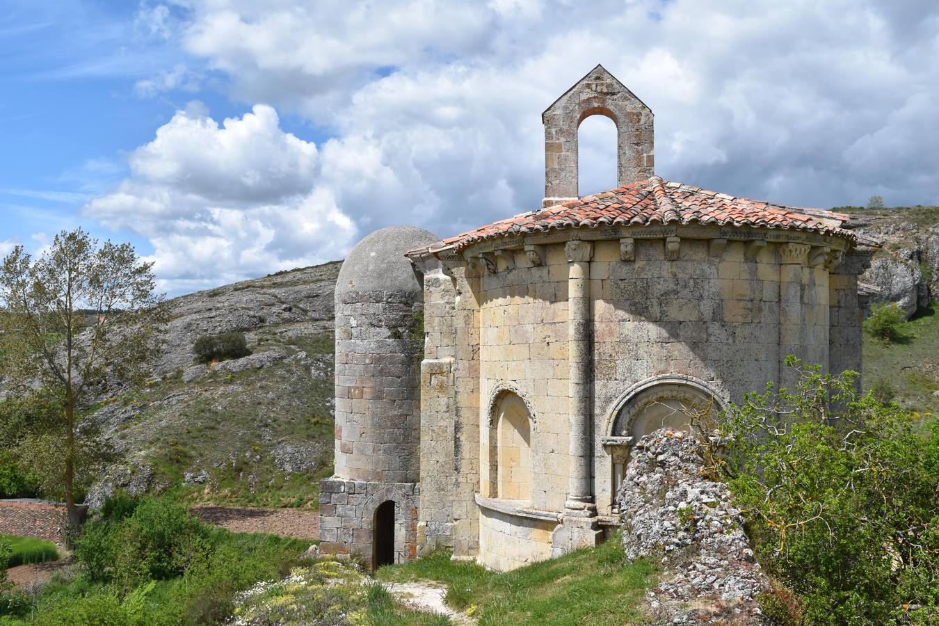 La ermita de Vallespinoso de Aguilar, una joya del románico palentino