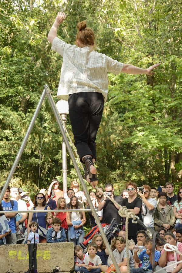 Actuación de Cirque Barbette en el Campo Grande.