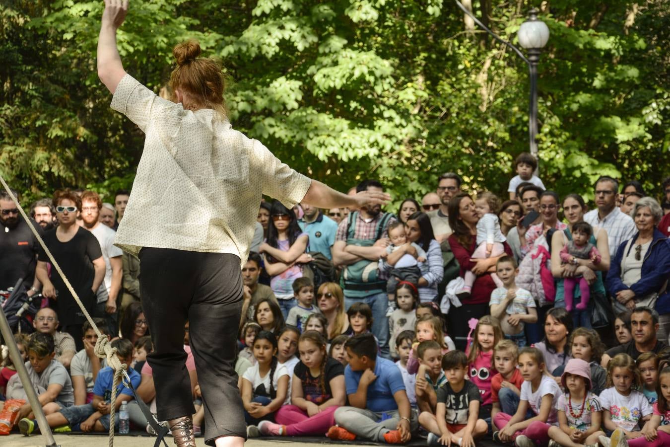 Actuación de Cirque Barbette en el Campo Grande.