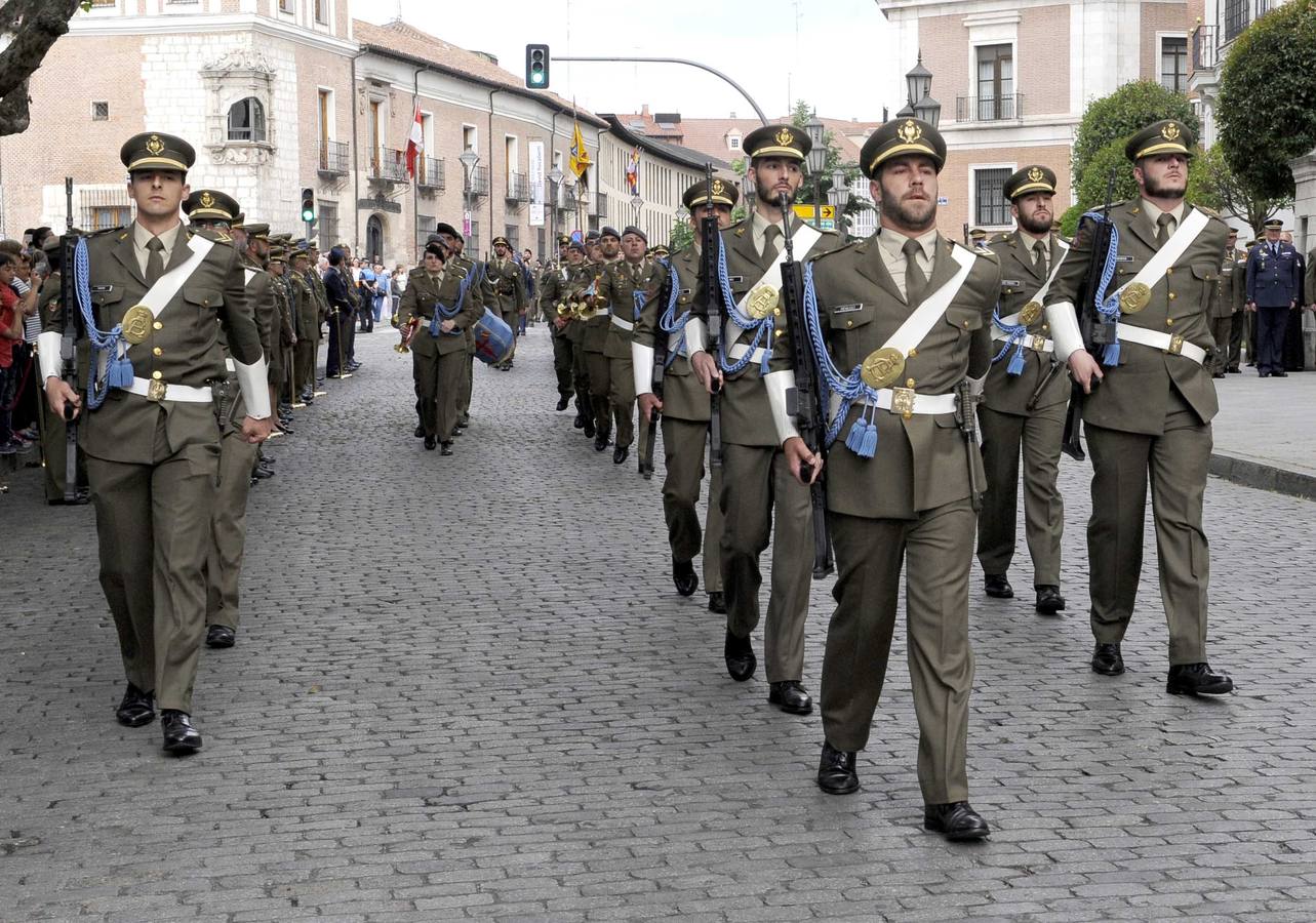 Una exhibición de equipos y vehículos cierra la Semana de las Fuerzas Armadas en Valladolid