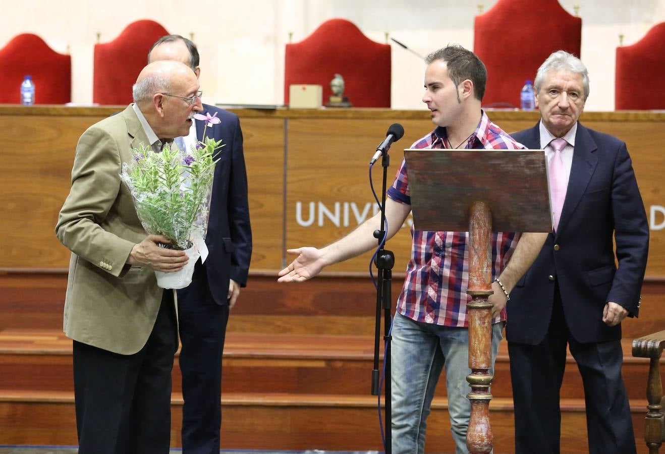 El Ateneo y la Universidad de Valladolid rinden homenaje al actor Juan Antonio Quintana