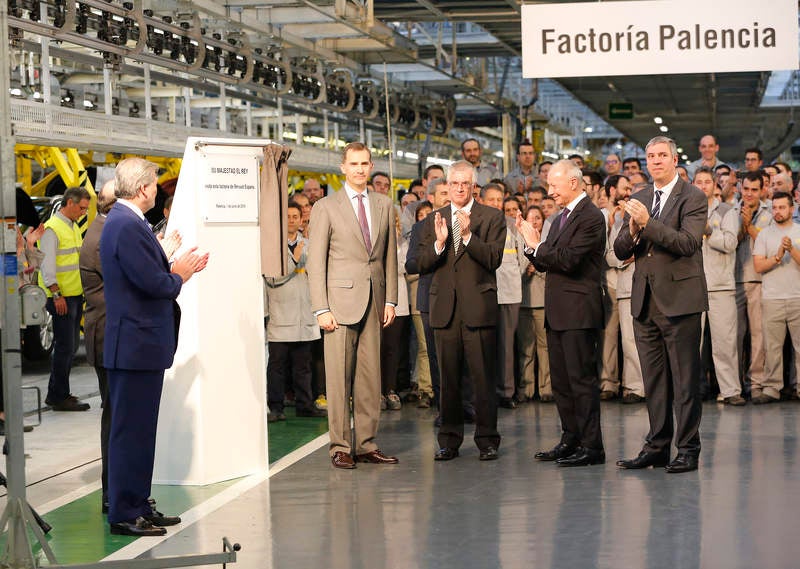 El rey Felipe VI visita la factoría de Renault en Villamuriel (Palencia)