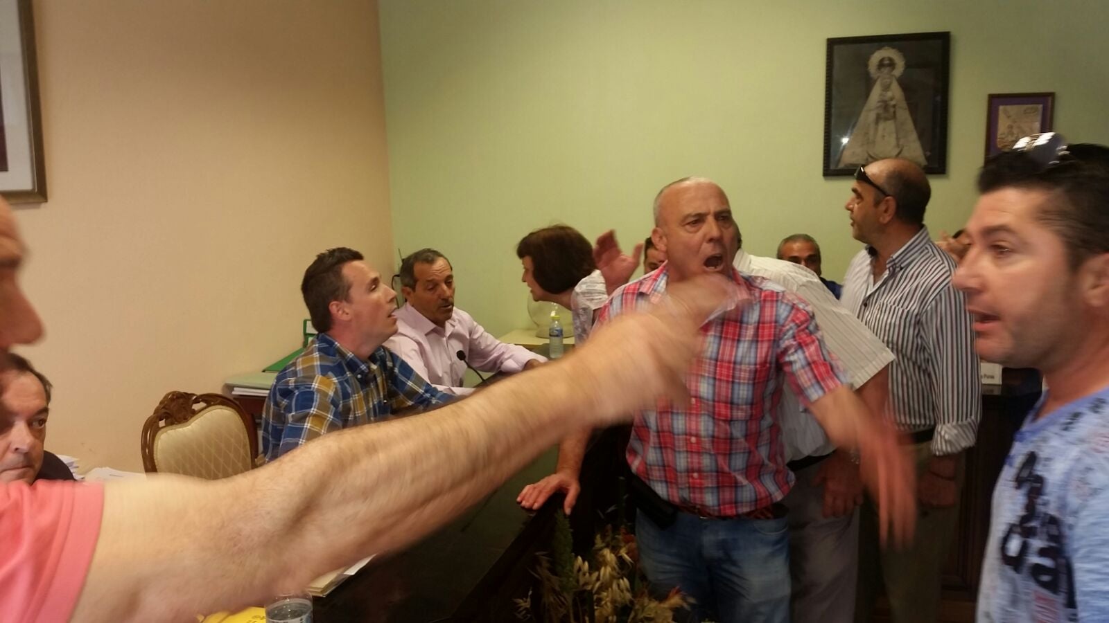 Tensión en el Ayuntamiento de Valdestillas