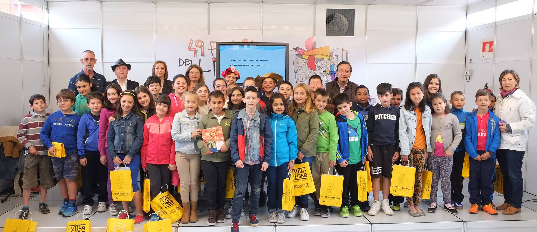 Ramón García presenta &#039;El Quijote en veintitantas letras&#039; en la Feria del Libro