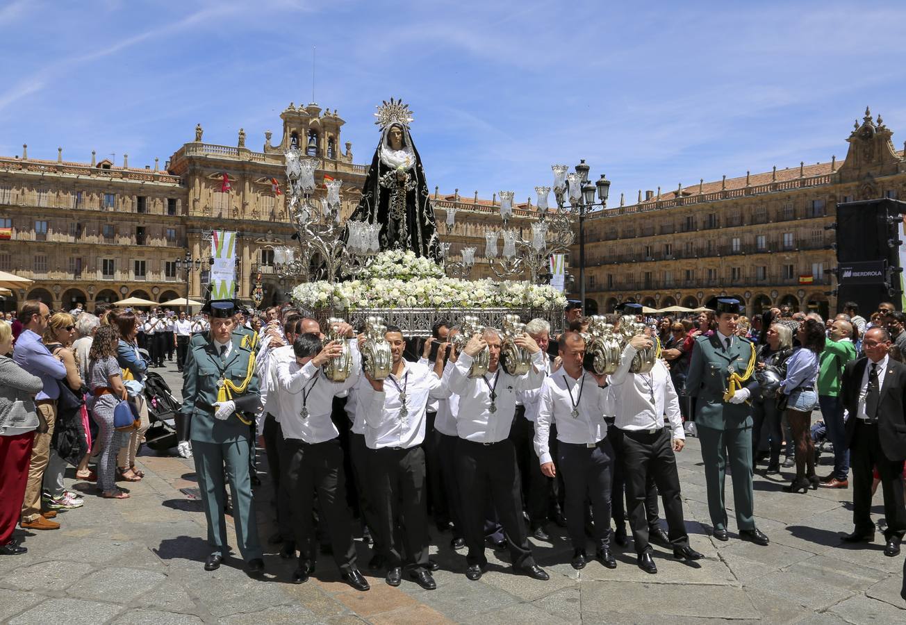 Procesión extraordinaria por el 75 aniversario de la Virgen de la Soledad