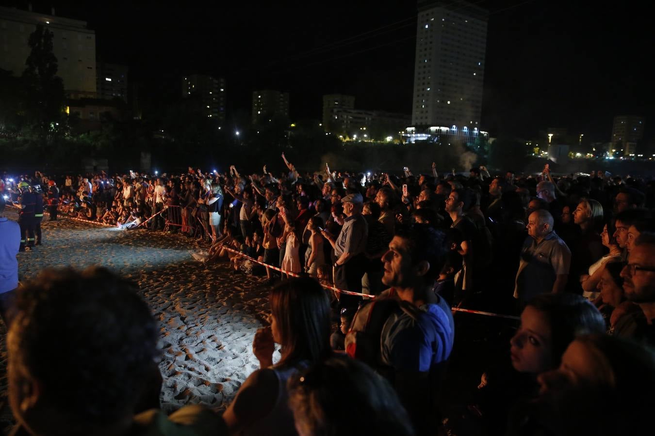 Noche de San Juan en la playa de Las Moreras de Valladolid (2/3)