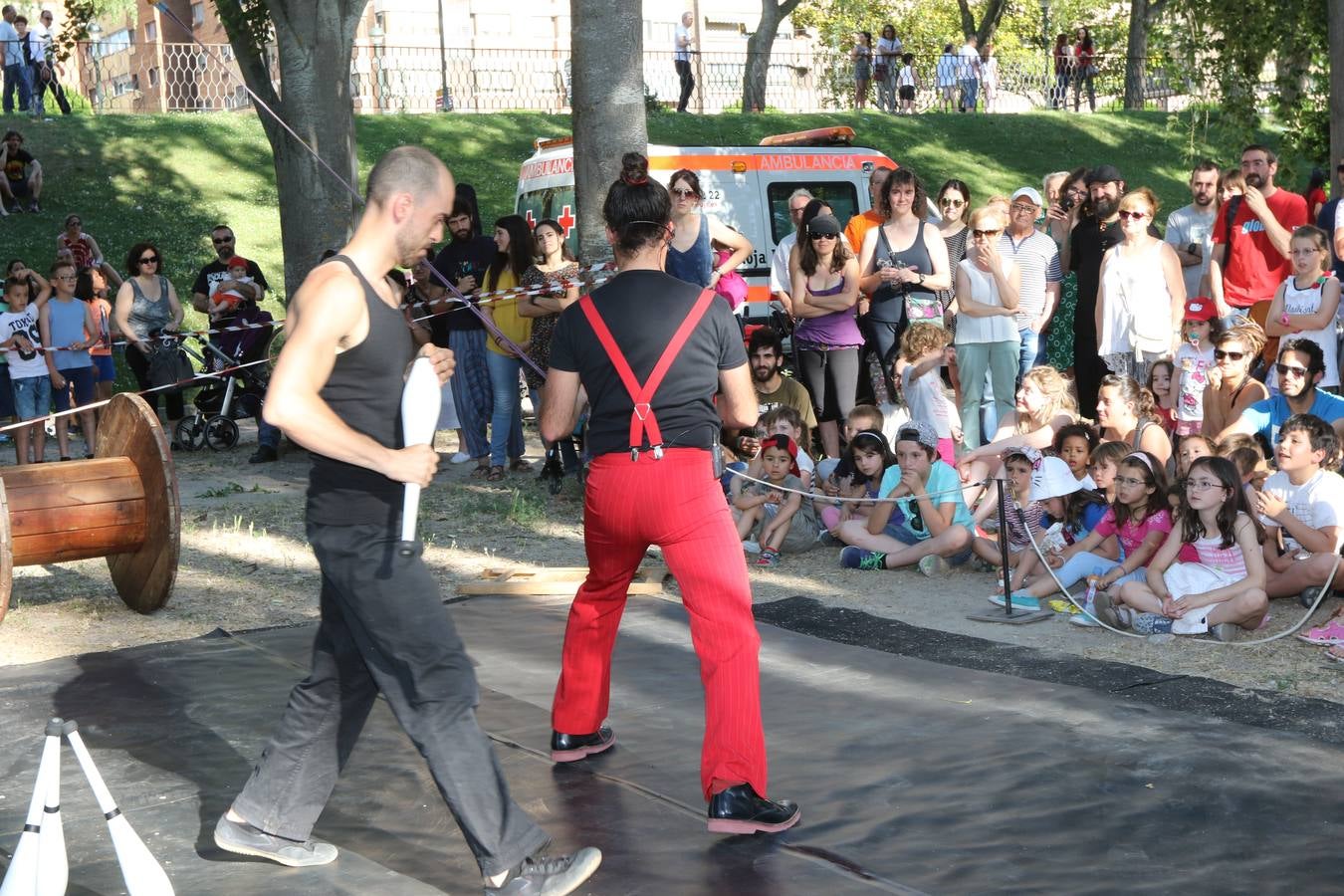 Si estuviste en la Noche de San Juan en las Moreras, búscate en las fotos (1/3)