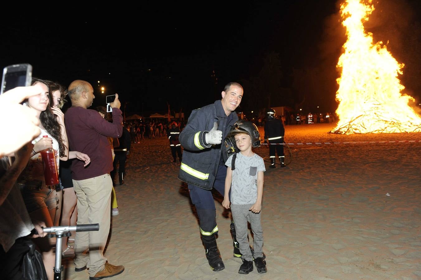 Noche de San Juan en la playa de Las Moreras de Valladolid (3/3)