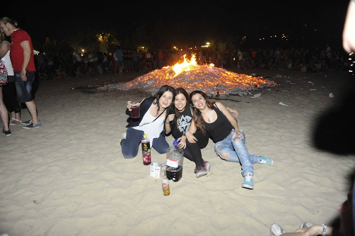 Noche de San Juan en la playa de Las Moreras de Valladolid (3/3)