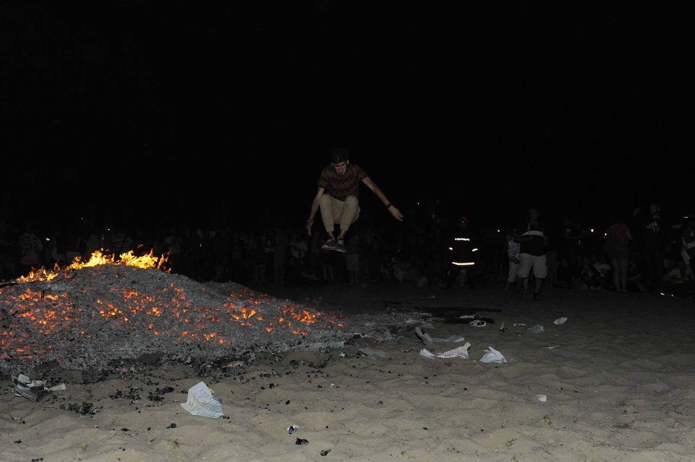 Noche de San Juan en la playa de Las Moreras de Valladolid (3/3)