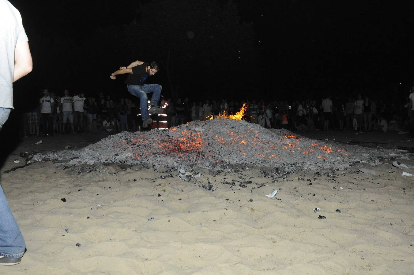 Noche de San Juan en la playa de Las Moreras de Valladolid (3/3)