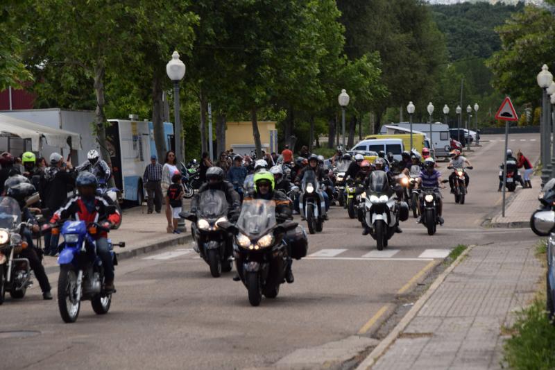 Concentración motera Lechazos en Guardo