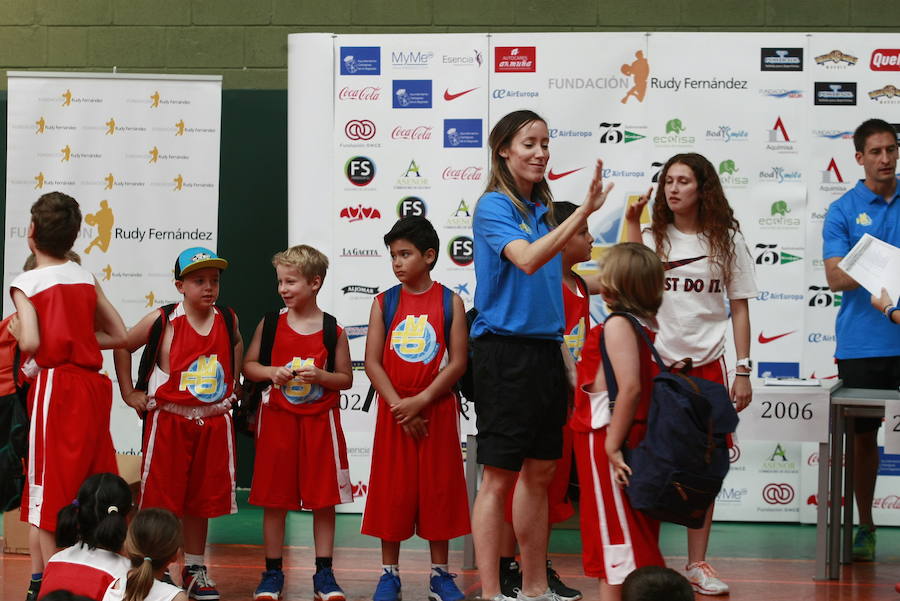 Arranca en Salamanca el campus de baloncesto Marta Fernández