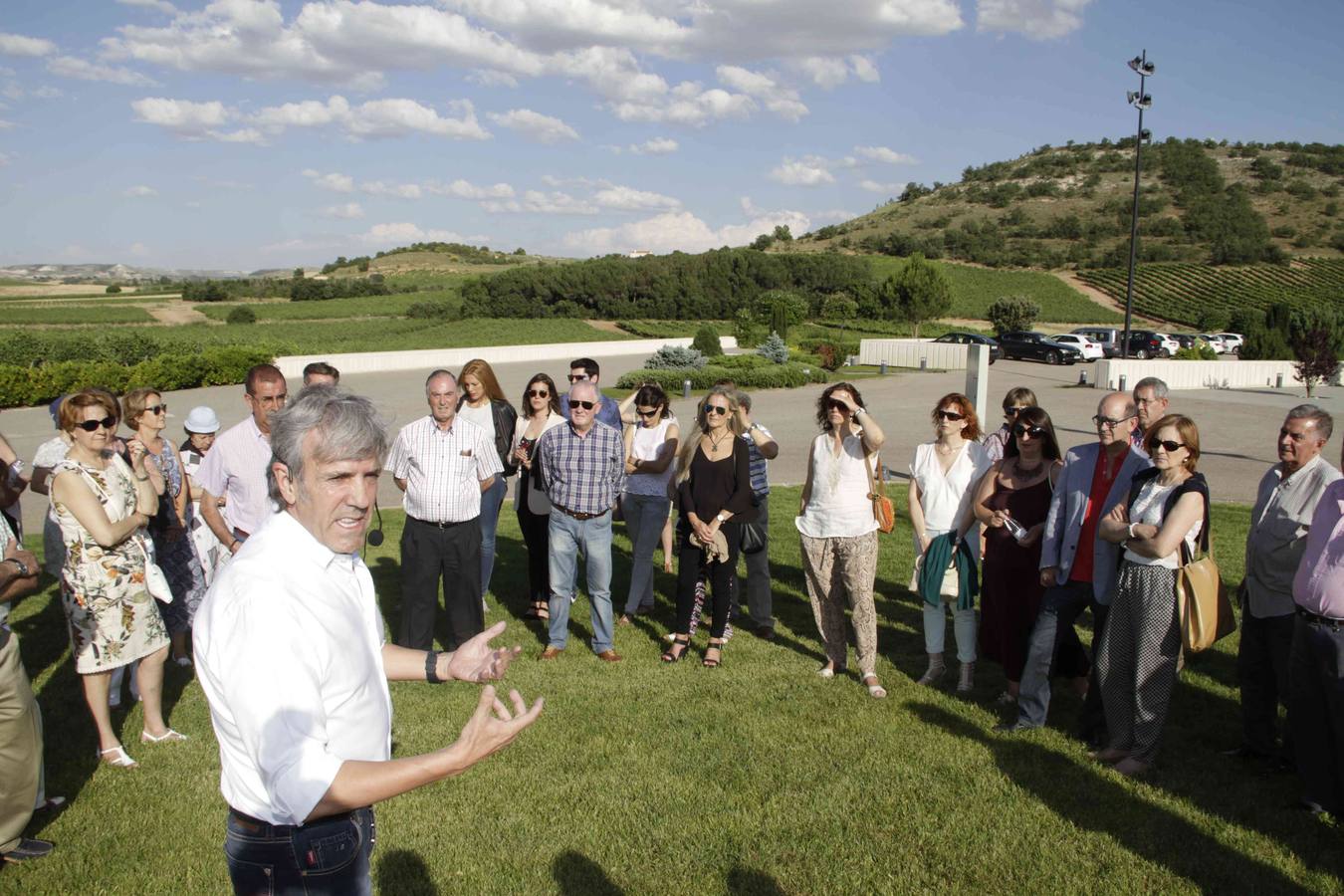 La Bodega Cepa 21 abre sus puertas al Club de Catas de El Norte de Castilla (1/2)