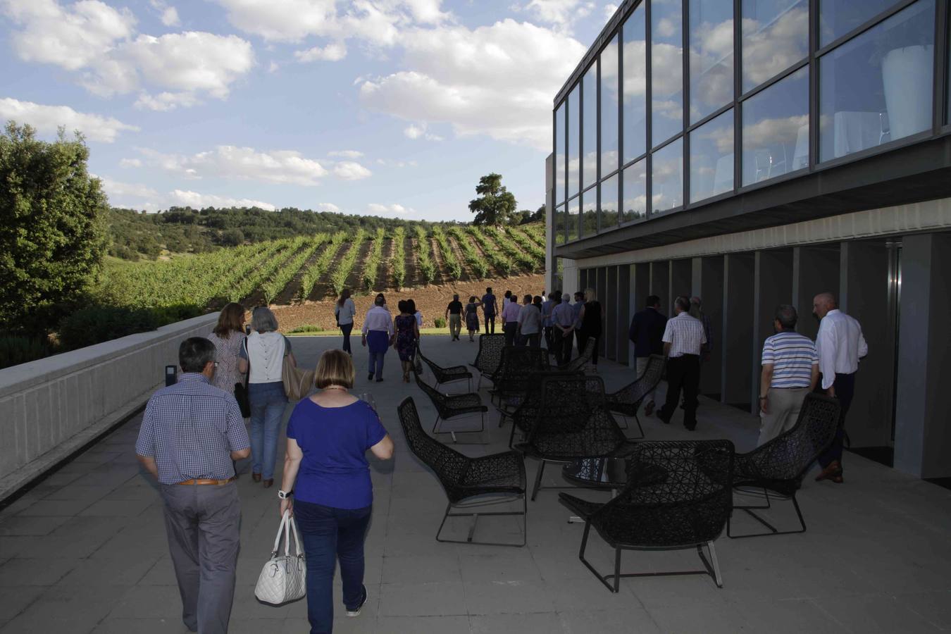 La Bodega Cepa 21 abre sus puertas al Club de Catas de El Norte de Castilla (1/2)