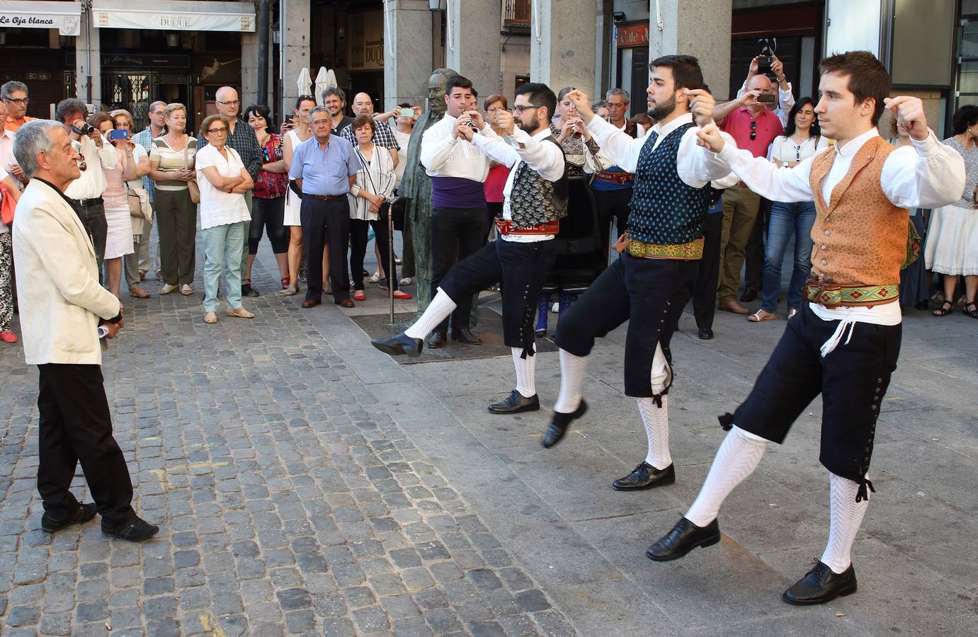 Homenaje de Segovia al folclorista y cantautor Ismael Peña Poza