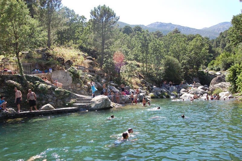 Piscina natural del Risquillo en Guisando (Ávila).