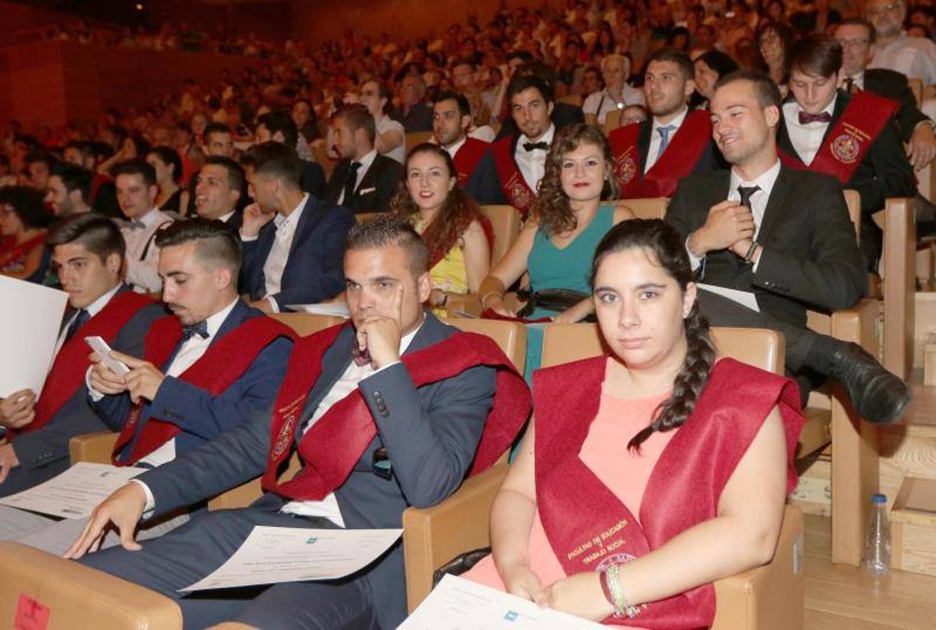 Entrega de Diplomas de la Graduación de Educación