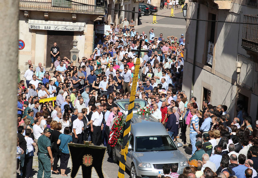 Funeral en Sepúlveda (Segovia) por el torero Víctor Barrio (1/2)