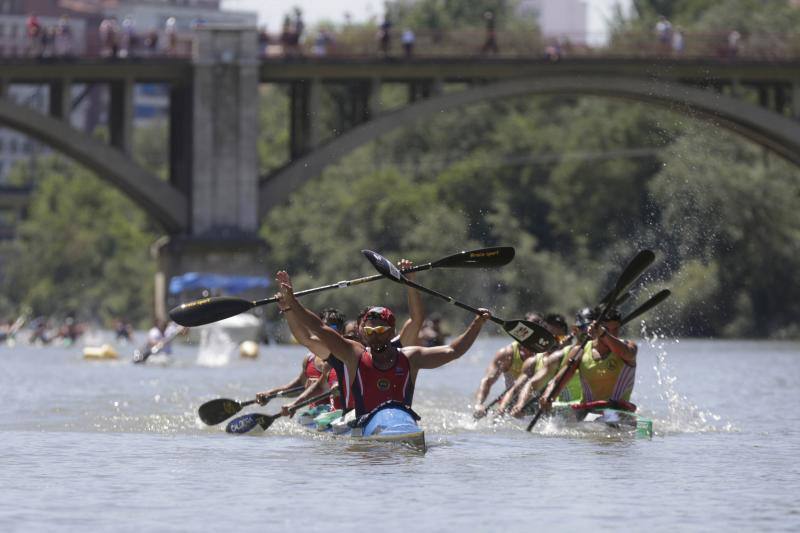 Regata k-4 en el río Pisuerga