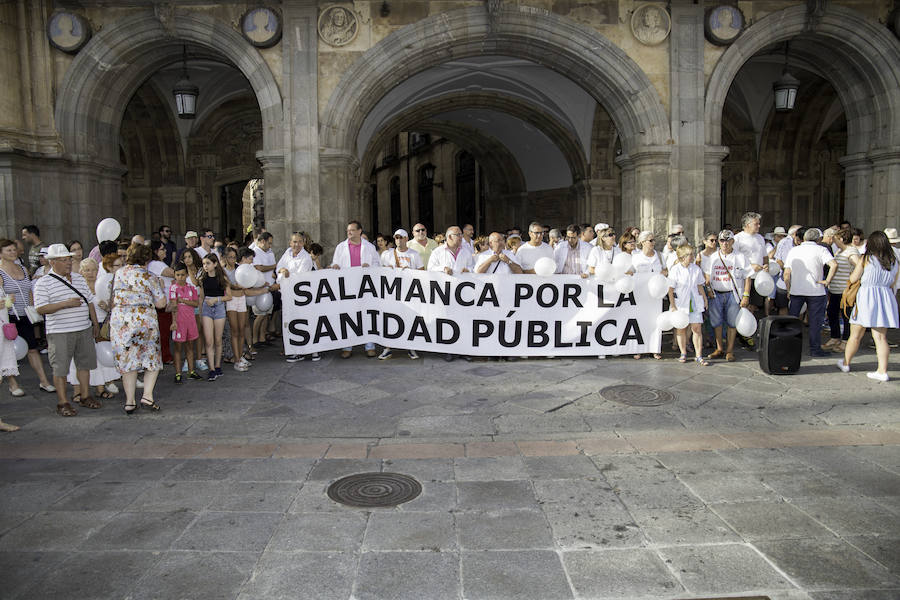 &#039;Marea Blanca&#039; por una Sanidad Pública Digna en Salamanca