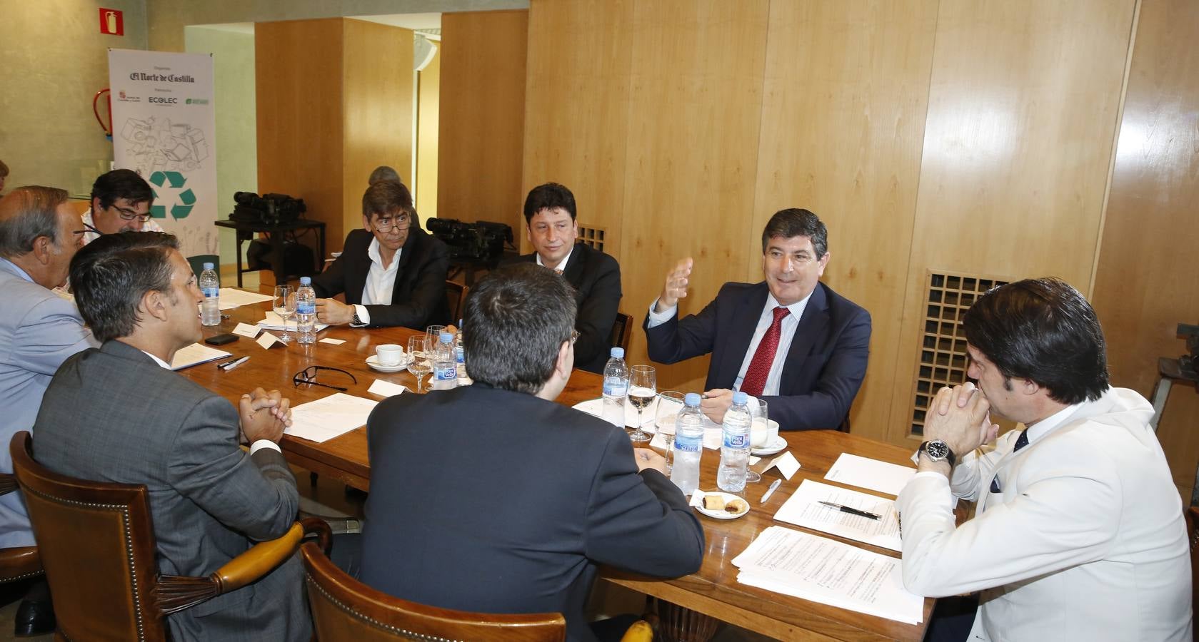 Jornada &#039;La eficiente eliminación de aparatos eléctricos y electónicos&#039; organizada por El Norte y la Fundación Ecolec