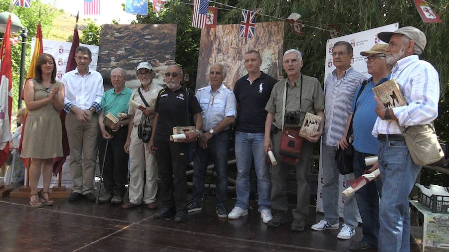 La Diputación de León rinde homenaje a los descubridores de las cuevas de Valporquero