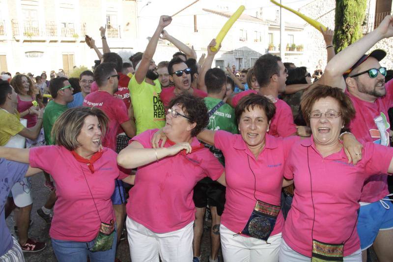 Fotos 1. Chupinazo y desfile de peñas en Campaspero