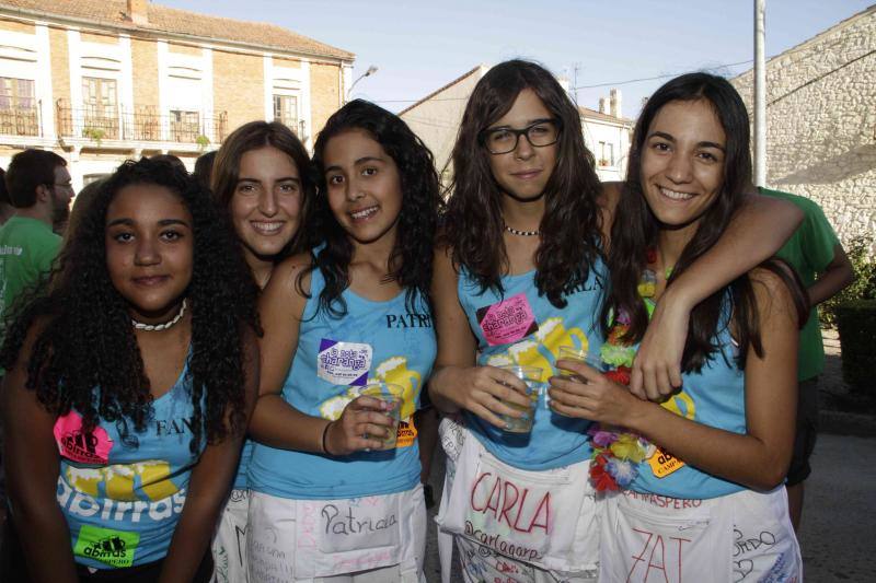 Fotos 1. Chupinazo y desfile de peñas en Campaspero