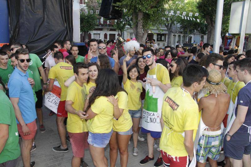 Fotos 1. Chupinazo y desfile de peñas en Campaspero