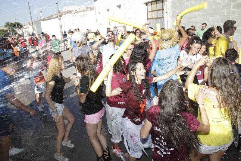 Fotos 2. Chupinazo y desfile de peñas en Campaspero