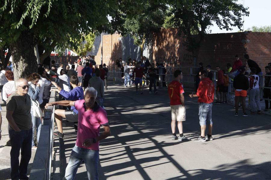 Capea y primer encierro en Campaspero