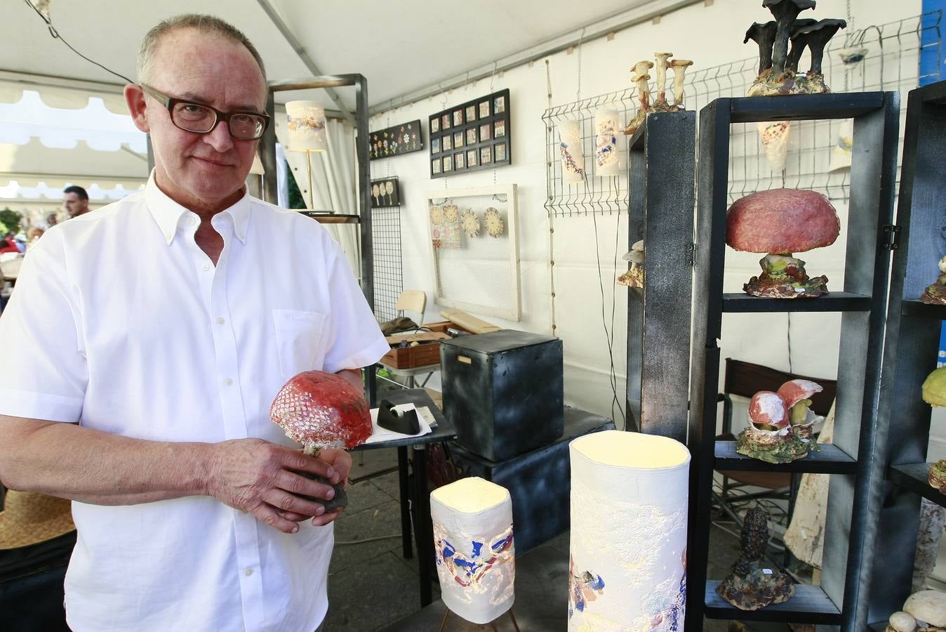 La plaza de Los Bandos de Salamanca acoge la XXVIII Feria del Barro