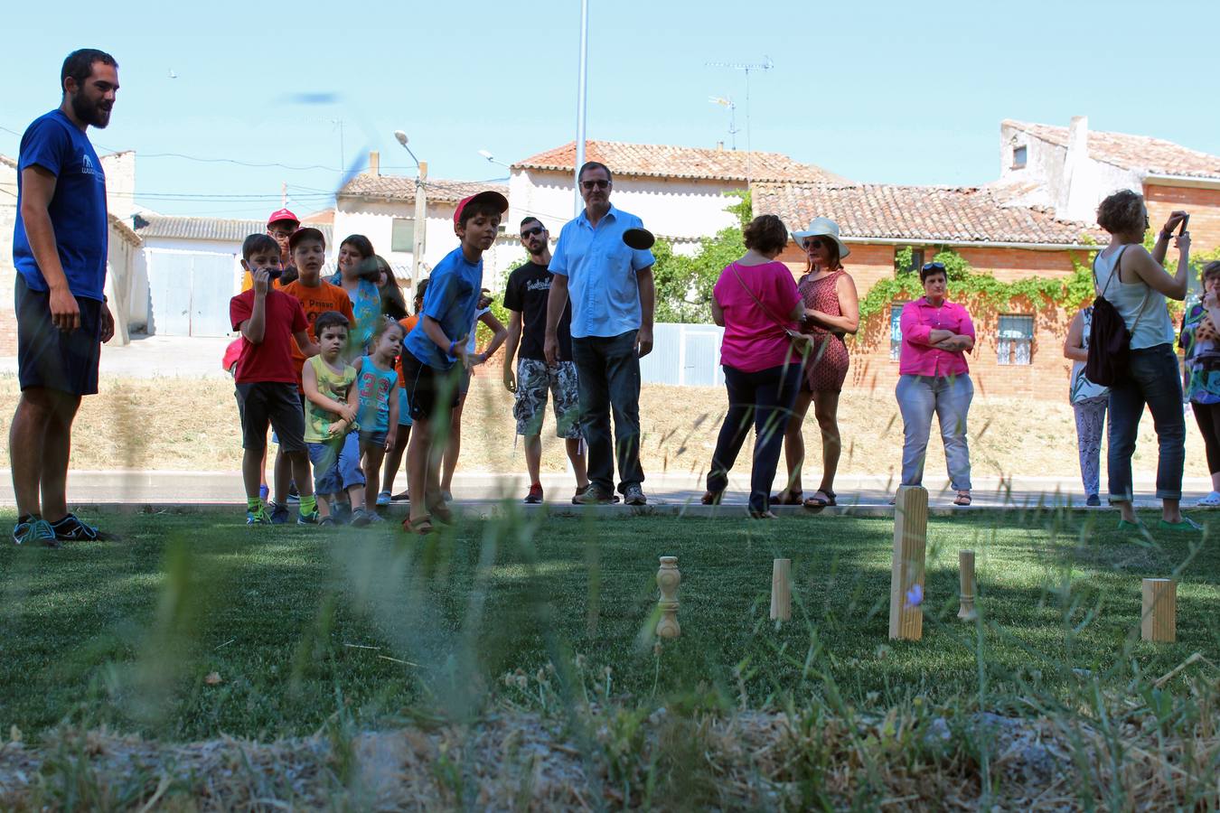Un grupo de niños participa en una de las actividades organziadas en el municipio.