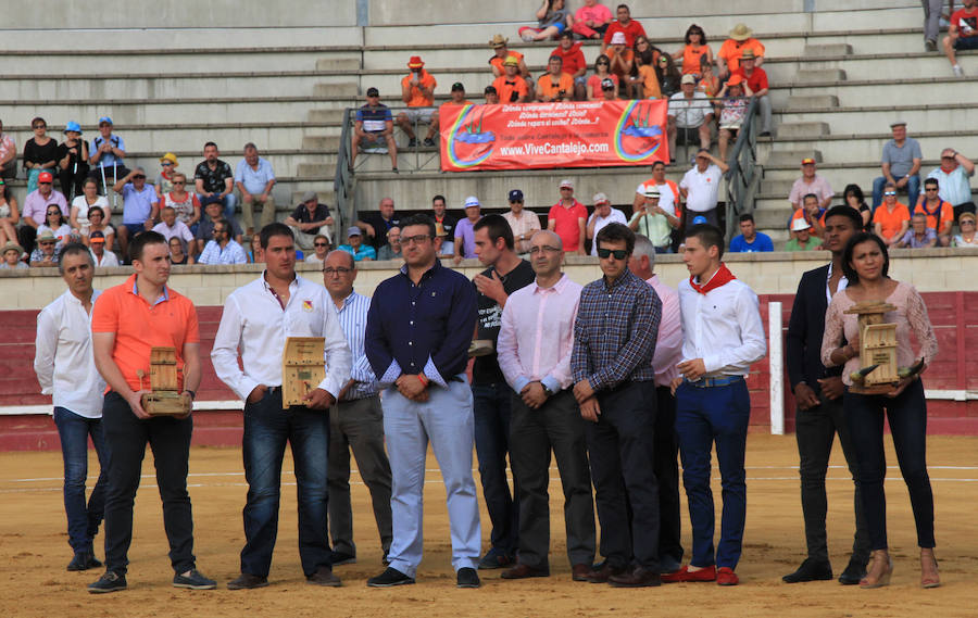 Corrida en Cantalejo en honor a Víctor Barrio (1/2)