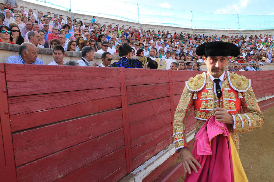 Corrida en Cantalejo en honor a Víctor Barrio (2/2)