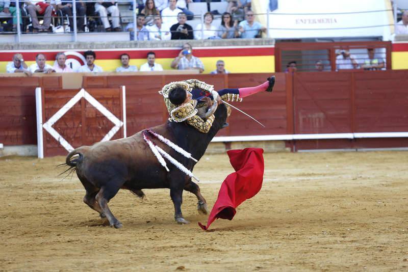 Cogida a Roca Rey en Palencia