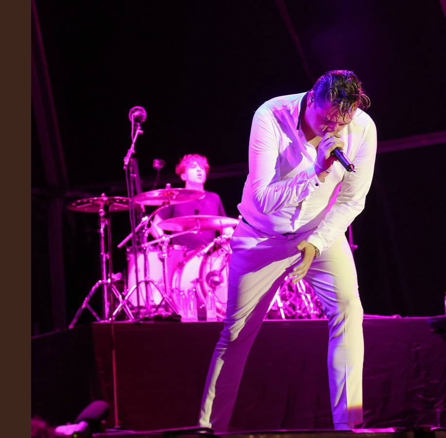 Treinta mil personas corean &#039;Love me again&#039; junto a John Newman en la Plaza Mayor de Valladolid