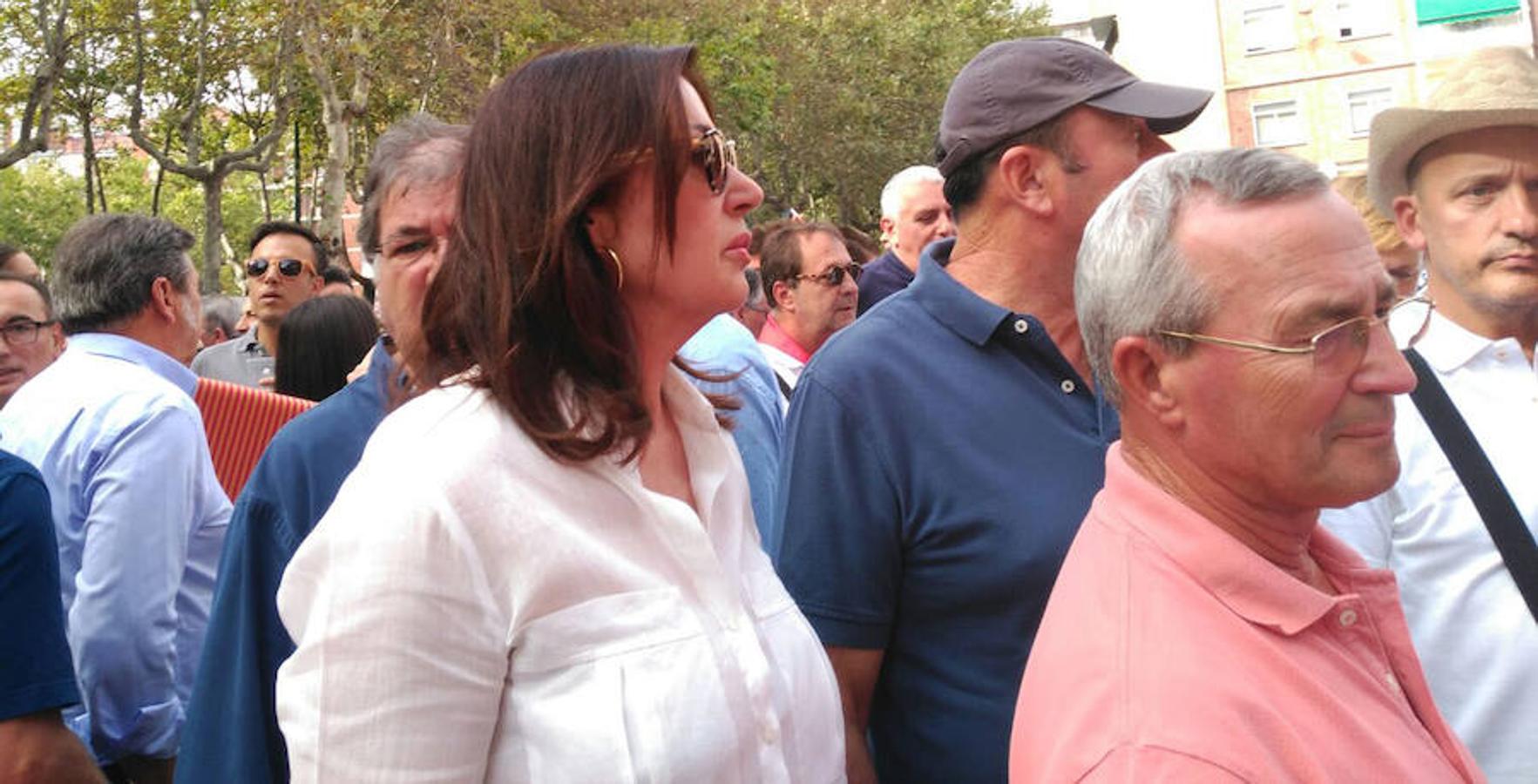 Ambiente de la corrida en homenaje a Víctor Barrio