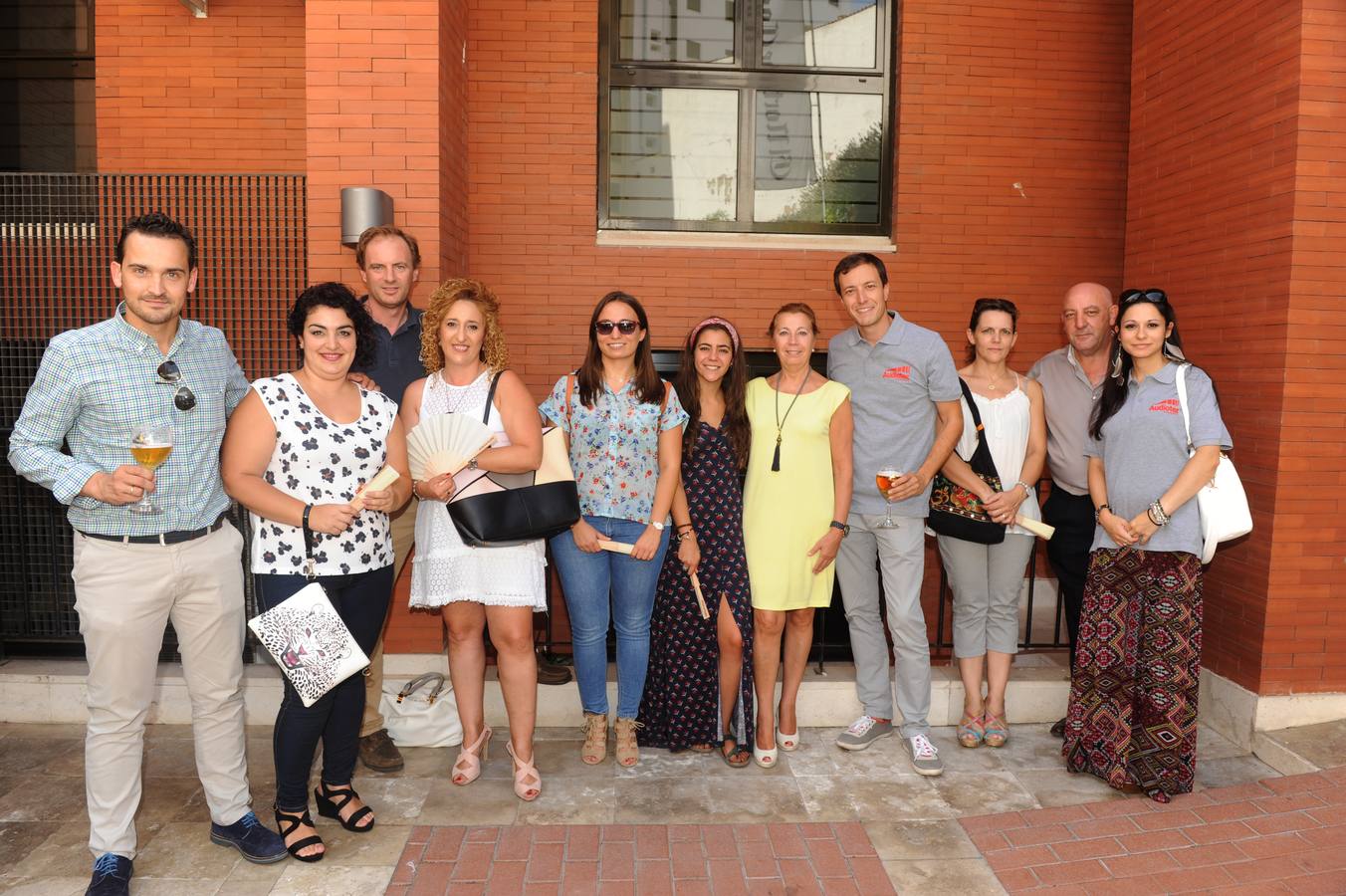 Samuel Antón, Carolina Ferreras, Fernando Pardo, Marta García, Lola Arregui, Sofía Romo, Isabel Gómez, Carlos Ortega, Paloma González, Javier Adalia y Raquel Quintero. Todos de BNIÉxito.