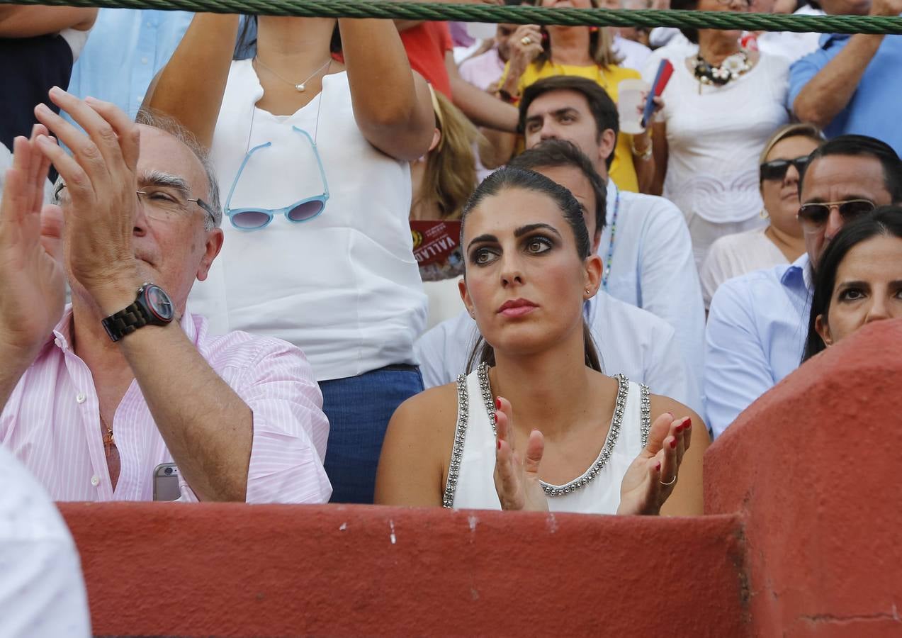 Morante lanzó dos besos a su mujer, Elizabeth Garrido.