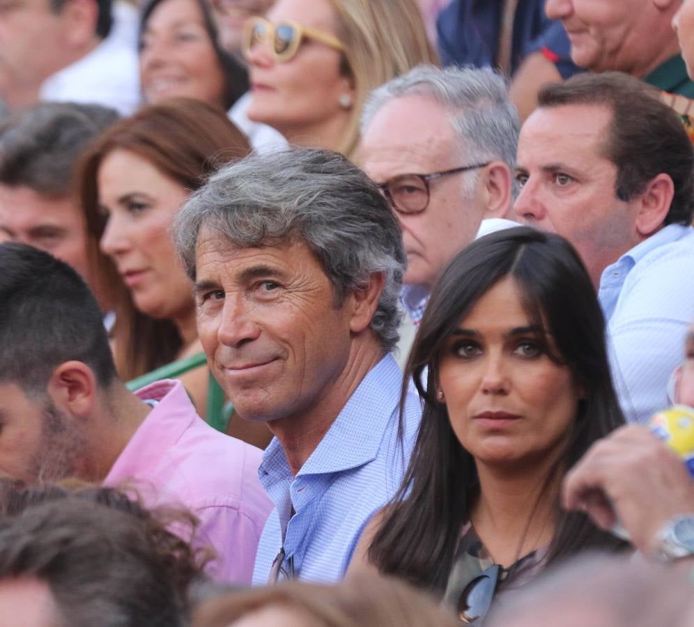 El torero Roberto Domínguez  con su novia, la presentadora de Televisión Española Elena Sánchez.