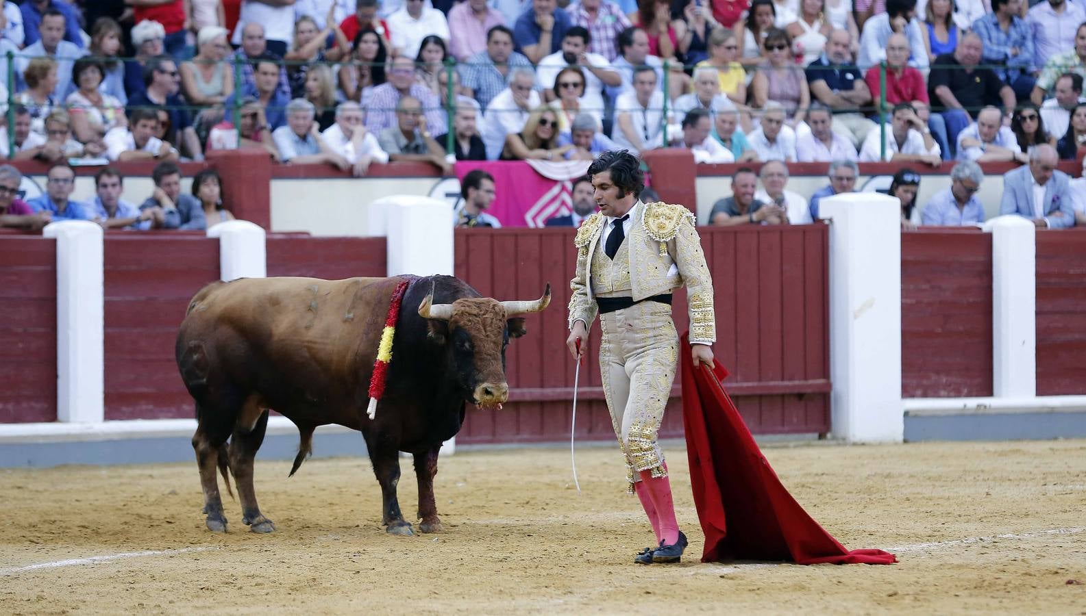 Corrida de toros en Valladolid con Morante de la Puebla, Sebastián Castella y López Simón
